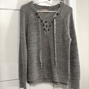 Small Gray love sleeve Knitted Sweater
